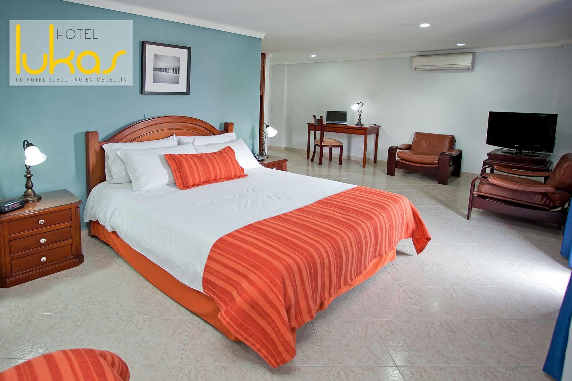Hotel Lukas Medellín Dış mekan fotoğraf